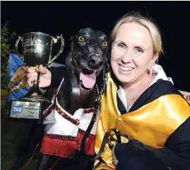  ??  ?? Above: The Seona Thompson trained AstonDee Bee stormed to victory in the Group 2 Warragul Cup on Saturday night;
Photograph: Anderson. Clint