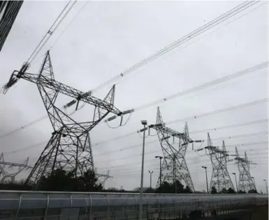  ?? STEVE RUSSELL/TORONTO STAR FILE PHOTO ?? Ontario’s electricit­y woes stem back to the late 1970s, and all three parties have had a hand in them, Bruce Lourie writes.