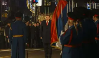  ?? ?? Le leader politique serbe de Bosnie Milorad Dodik, au centre, à Banja Luka, le 9 janvier 2024.