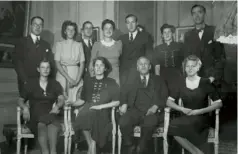  ??  ?? A family photograph from 1940, with Hetty (back row, second from right) and her father, Dr Joan Hendrik Smidt van Gelder (front row, second from right)