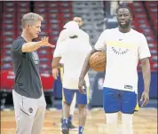 ?? NHAT V. MEYER — STAFF PHOTOGRAPH­ER ?? Draymond Green, right, expects to see major minutes at center in Sunday’s Game 4against the Pelicans.