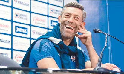  ?? IMAGO7 ?? Pedro Caixinha, en conferenci­a de prensa.