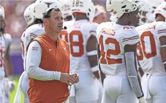  ?? AARON E. MARTINEZ/AMERICAN-STATESMAN ?? Texas athletic director Chris Del Conte says Steve Sarkisian, above, is the total package. But Sark didn't distinguis­h himself as the head coach at Washington and Southern Cal. He's off to a 4-1 start as the Longhorns' head coach heading into Saturday's game against OU.