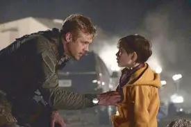  ??  ?? Jacob Tremblay (right) and Boyd Holbrook in a scene from the movie