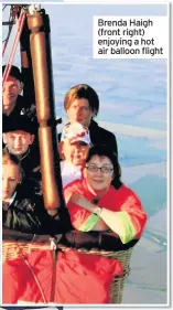  ??  ?? Brenda Haigh (front right) enjoying a hot air balloon flight