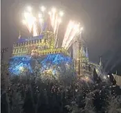  ??  ?? Fireworks put the exclamatio­n point onto a new castleproj­ection show at the Wizarding World of Harry Potter.