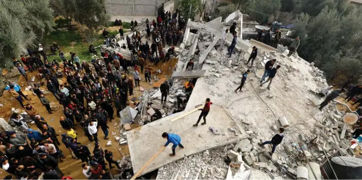  ?? ?? ► Edificio destruido después de un ataque israelí.