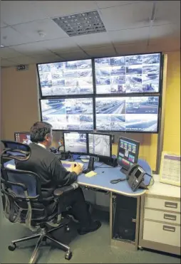  ?? Picture: Peter Still ?? The operations room at the CCTV centre in Strood