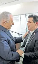  ??  ?? Juntos. Netanyahu y Cartes.