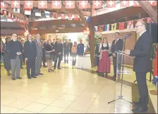  ??  ?? El embajador de Suiza ante nuestro país, Martín Strub, en los festejos patrios habla sobre los proyectos con Paraguay.