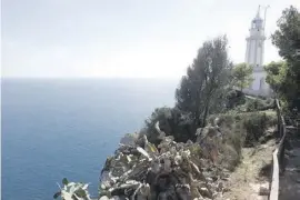  ?? ?? Der Leuchtturm am Cabo de la Nao ist heute noch in Betrieb.