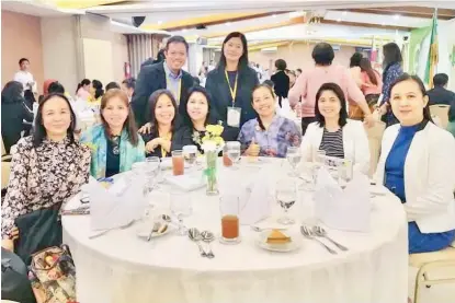  ??  ?? Davao City Professors and the Deans of St. Paul University Philippine­s-Tuguegarao