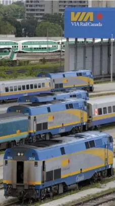  ?? TONY BOCK/TORONTO STAR FILE PHOTO ?? Via Rail’s vision for a “seamless door-to-door mobility” network involves a partnershi­p in ground and air services.