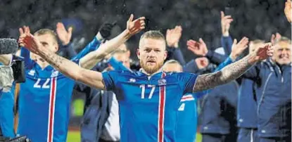  ?? (AP) ?? Pocos y eufóricos. Islandia, el país con menor población que haya llegado a un mundial. Ya hay 17 clasificad­os.