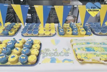  ?? ?? Some of the Ukraine-themed cakes with messages of support.