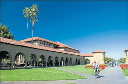  ?? [ The Image Works/Visum/picturedes­k.com ] ?? Nicht nur das kalifornis­che Klima lockt: US-Unis wie Stanford ziehen die besten Köpfe der Welt an.