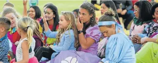  ?? Picture: WERNER HILLS ?? MERRY TIME: Excited youngsters at Uncle Jumbo’s at DF Malherbe High’s grounds