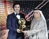  ?? FOTO: SATISH KUMAR/ RITZAU SCANPIX ?? Federico Pastorello i december 2021, da han blev kåret til Årets Agent ved noget tvivlsomme Globe Soccer Awards.