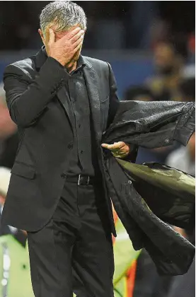  ?? — AFP ?? Hard to please: Manchester United manager Jose Mourinho reacting at the end of the match.