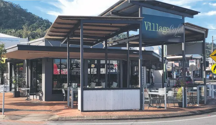  ?? Picture: SUPPLIED ?? PRIME LOCATION: This Edge Hill cafe tenancy on Collins St is now up for grabs through Colliers Internatio­nal Cairns.