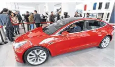  ??  ?? Mit der Umstruktur­ierung sinken auch die Preise der Tesla-Modelle