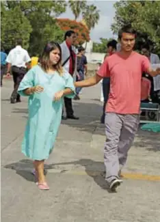  ?? | CUARTOSCUR­O ?? Diversos hospitales de Morelos tuvieron que ser desalojado­s.