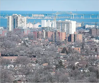  ?? SCOTT GARDNER THE HAMILTON SPECTATOR FILE PHOTO ?? The City of Hamilton was required to amalgamate with Flamboroug­h, Glanbrook, Stoney Creek, Ancaster and Dundas in 2001.