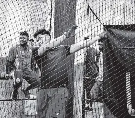  ?? HANSEL VÁSQUEZ ?? Caimanes entrenaron ayer antes del inicio de la serie que se jugará hoy ante Tigres.