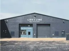  ?? ?? 0 Top left: Co-founder of Lind & Lime Ian Stirling. The distinctiv­e bottle, right. Above: The distillery has opened at the former Sports Warehouse site in Leith