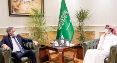  ?? SPA ?? Dr. Awwad Al-Awwad, president of the Human Rights Commission, hold talks with Patrick Simonnet, EU ambassador to the Kingdom, in Riyadh.