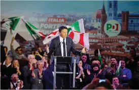  ?? Bild: MAURIZIO DEGL’INNOCENTI/TT ?? KAMP. Förre premiärmin­istern Matteo Renzi och hans Demokratis­ka partiet vill förhindra att Silvio Berlusconi återkommer till maktens grytor.