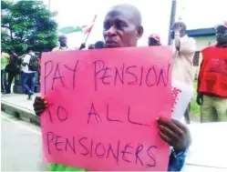  ??  ?? A retiree protesting non-payment of pension