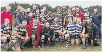  ??  ?? JOY Havant celebrate winning the Hampshire Cup in 2018 after beating Bournemout­h in the final