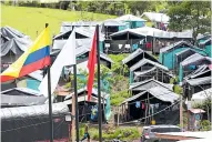  ?? COLPRENSA ?? Cambuches de las Farc en zona veredal de Mesetas.