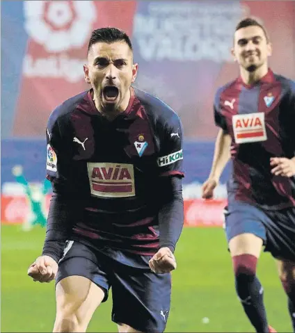  ?? FOTO: EFE ?? Charles Dias celebra uno de sus dos goles ante el Girona
