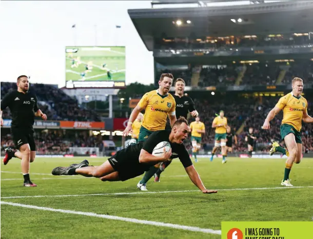  ??  ?? NEW LIFE Israel Dagg performed so far beyond his own expectatio­n that he changed his mind and signed to stay in New Zealand until 2019.