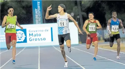  ?? ?? Grande, Elián. Larregina, de 24 años, ganó los 400 metros en Cuiabá con récord nacional de 45s27.