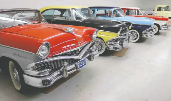  ?? ALYN EDWARDS/DRIVING ?? The lineup of Canadian-built 1956 Meteor Rideau models in Barry Isaac’s showroom includes two- and four-door hardtops, along with two- and four-door sedans.