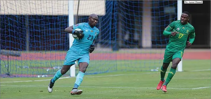  ?? Pic: Aaron Ufumeli ?? Warriors goalkeeper Talbert Shumba (left) was one of the outstandin­g performers for Zimbabwe in yesterday’s World Cup qualifier against South Africa