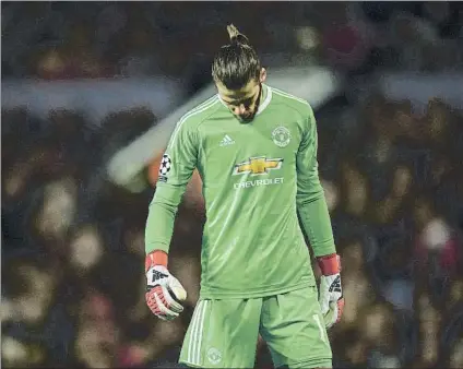  ?? FOTO: EFE ?? David De Gea no tiene claro seguir en el Manchester United tras un nuevo fracaso deportivo, esta vez en Champions League