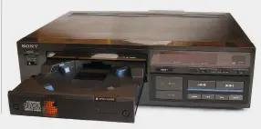  ?? ?? Right: The world’s first CD player, the Sony CDP101 (Image credit: Atreyu, CC BY 3.0).