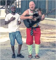  ??  ?? Tony ‘Paleface’ Hendriks (right) and Ricky Rowe, who appear in ‘Samson and Di Liar’ which opens at Little Little Theatre on Friday, August 21.