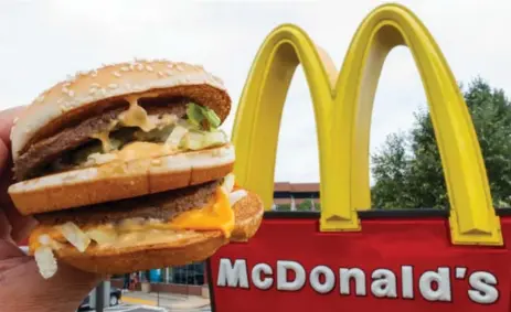  ?? PAUL J. RICHARDS/AFP/GETTY IMAGES FILE PHOTO ?? As many of its fast-food competitor­s struggle, McDonald’s has boosted sales with cheaper drinks, all-day breakfast and higher quality chicken.