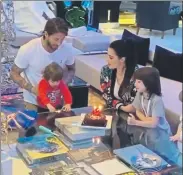  ?? FOTO: TWITTER ?? La familia Ramos ha sacado su lado más solidario