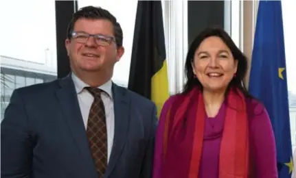  ?? FOTO BELGA ?? Ministers van Energie Bart Tommelein en Marie-Christine Marghem moeten een harde noot kraken met de voorstelle­n rond CO2 die nu op tafel liggen.