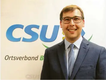  ?? Foto: Franziska Wolfinger ?? Markus Wöhrle ist seit zehn Jahren Mitglied in der CSU. Nun hat ihn die Partei als Kandidaten für das Bürgermeis­teramt der Marktgemei­nde nominiert.