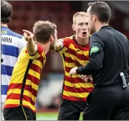  ??  ?? Chris Erskine makes his feelings known after Barry Cook disallowed Thistle’s goal last week