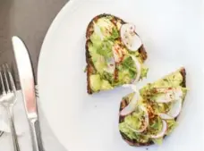  ?? LAUREN MILLER ?? Avocado toast is served at the Ace Hotel in downtown Los Angeles.