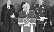  ??  ?? Aviso. El Presidente de México recalcó que enfrentará­n “uno por uno” cada problema nacional.