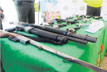  ?? CORTESíA ?? La Policía ha logrado desmantela­r varios negocios dedicados al alquiler de armas mediante allanamien­tos.